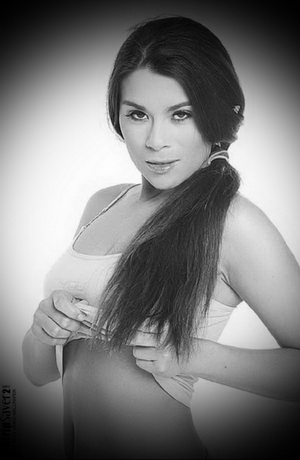 Erotoman blog presents Loan Laure